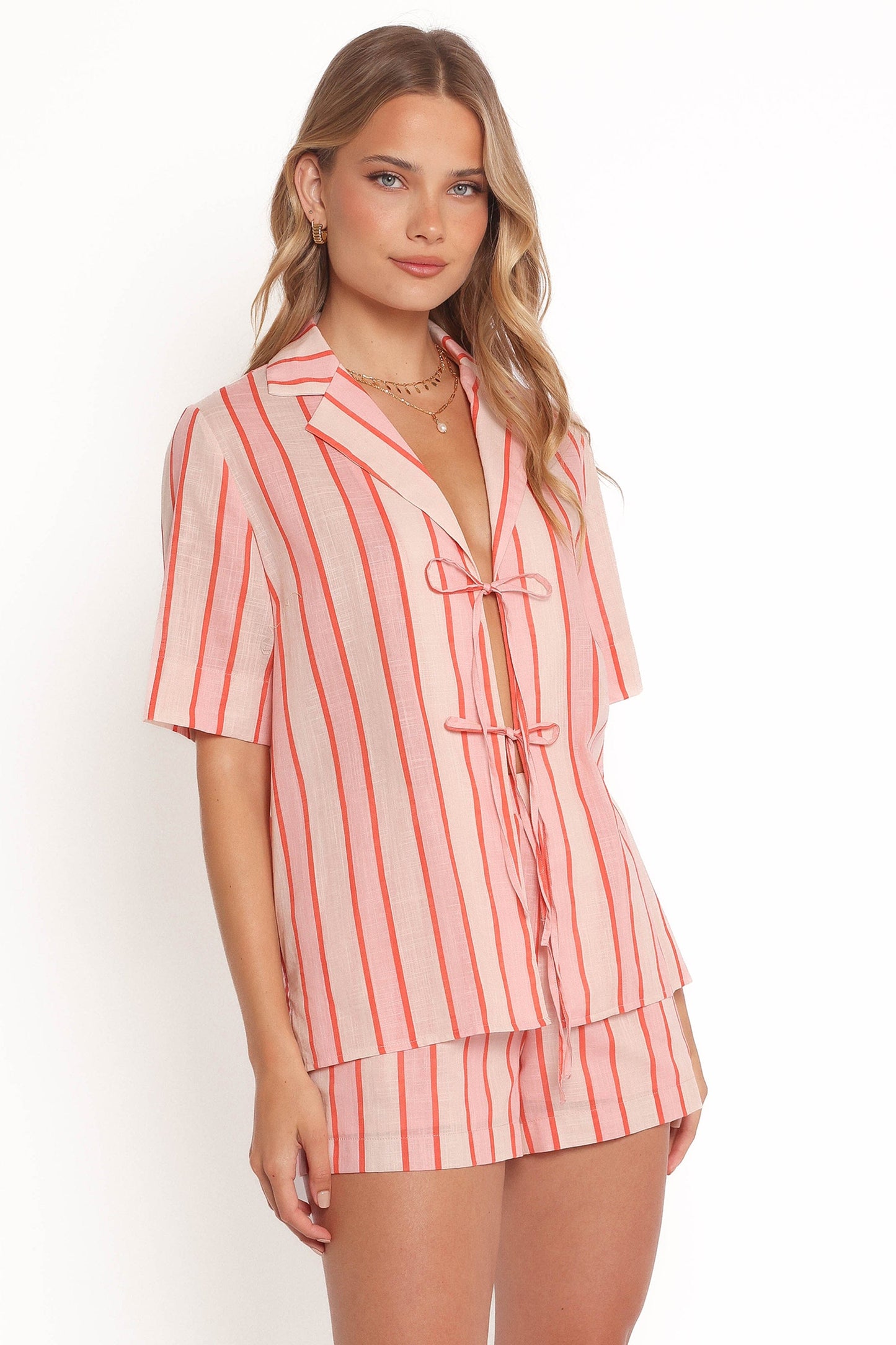 Women's Summer Vacation Striped Short Sleeve Tie-Front Shirt & Shorts 2-Piece Set